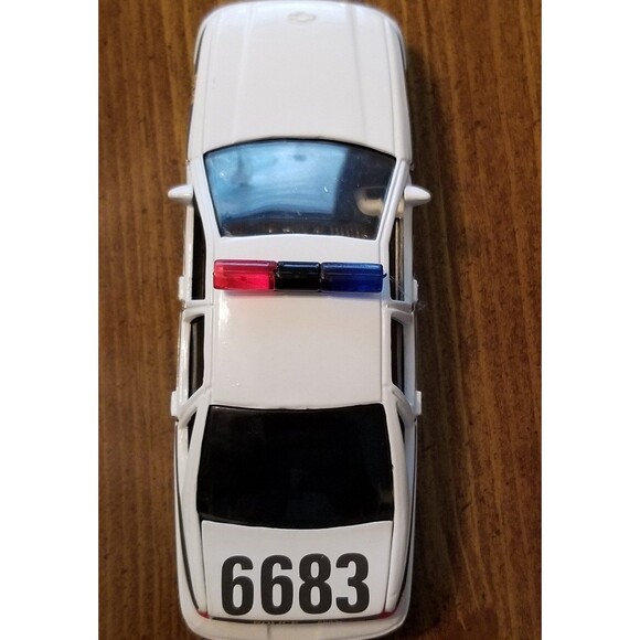 Surete du Quebec Police Road Champs die cast police car 1:43 scale - Picture 8 of 10